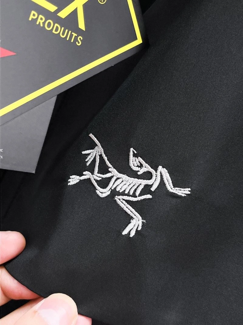 Versatile Arcteryx Outwear 159846