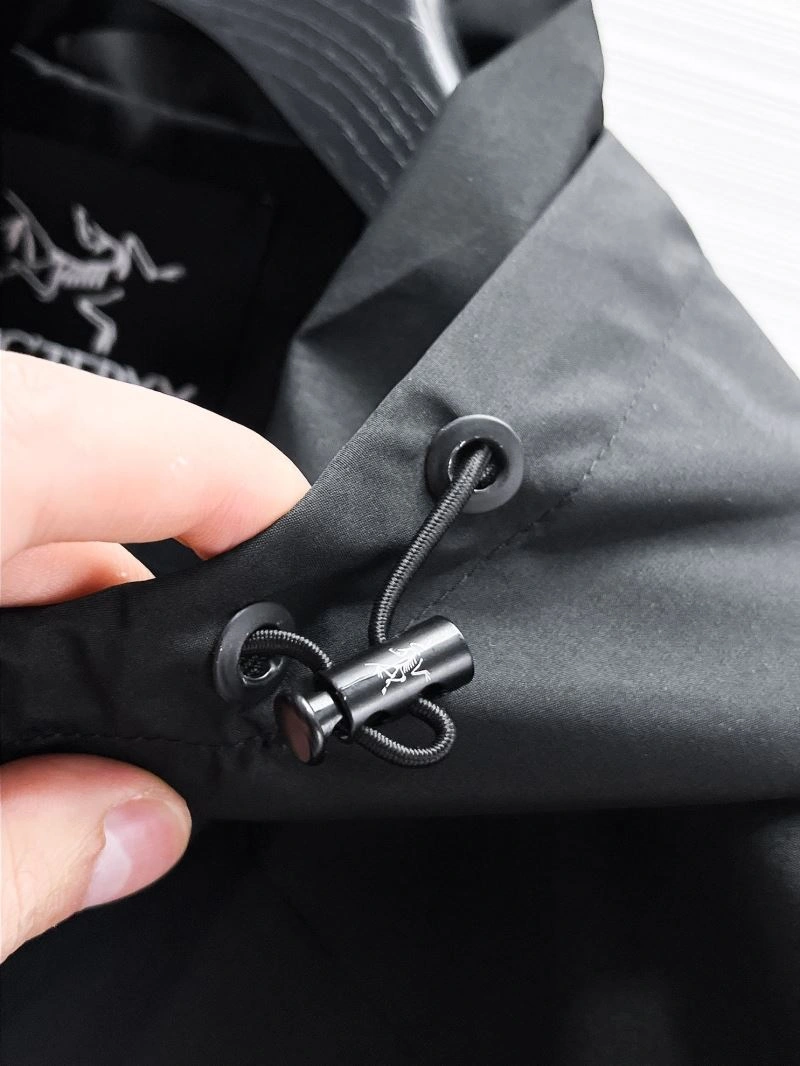 Versatile Arcteryx Outwear 159846