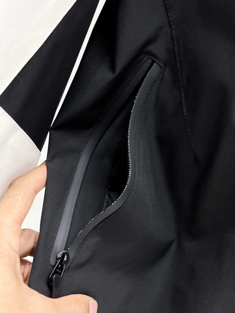 Arcteryx Outwear Durable 159856