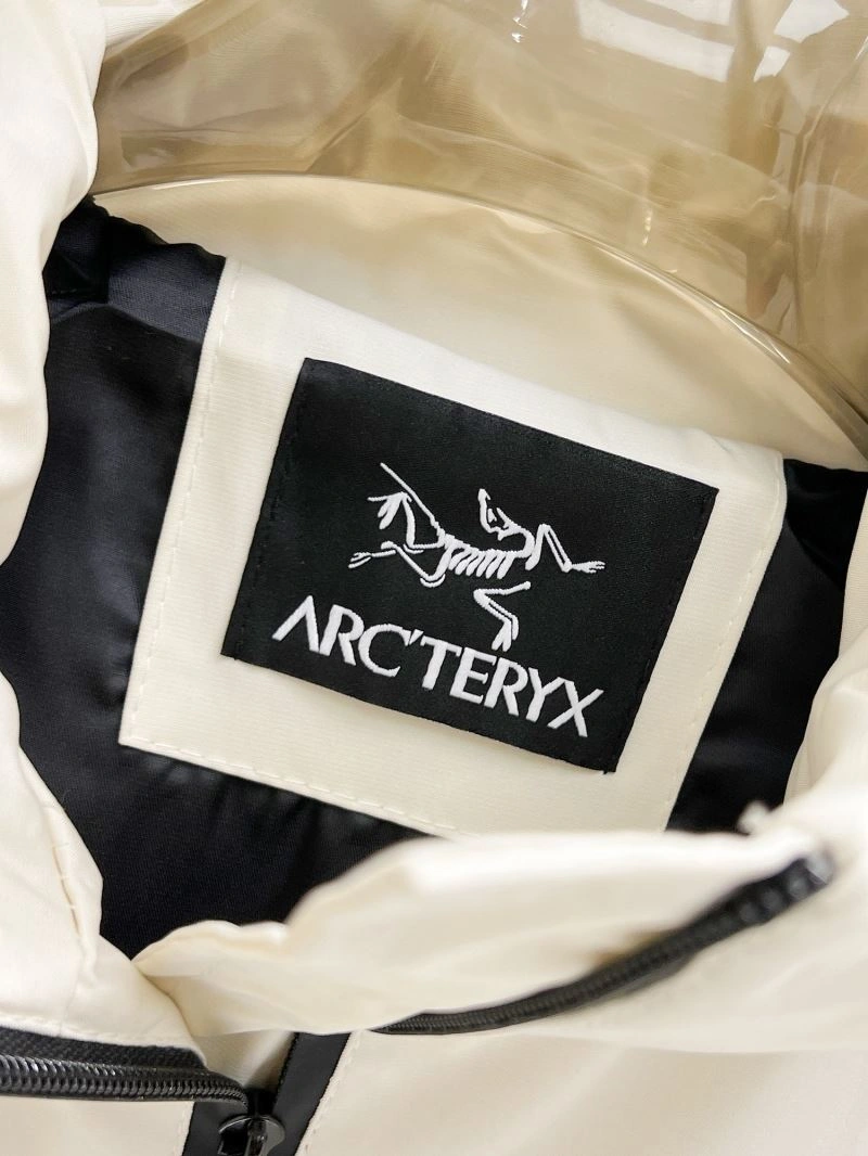 Arcteryx Outwear Durable 159856