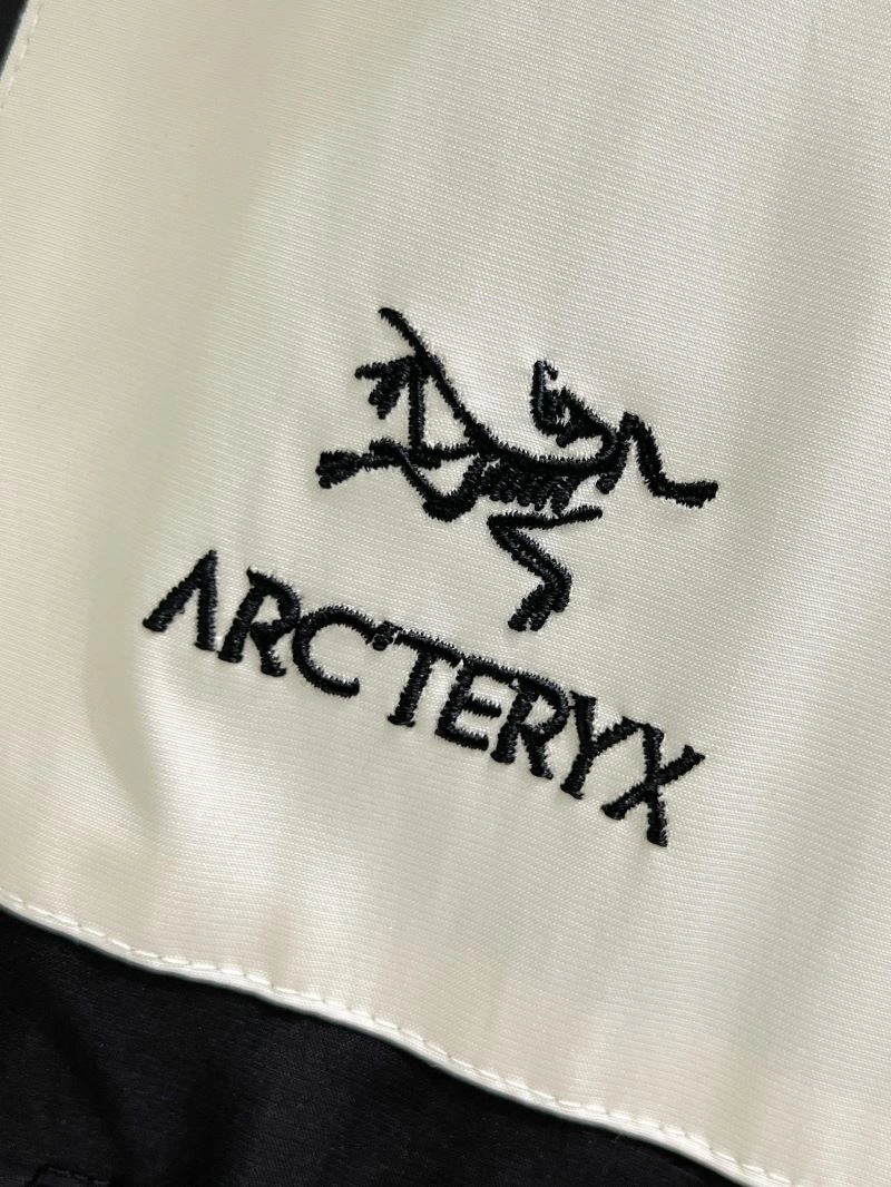 Arcteryx Outwear Durable 159856