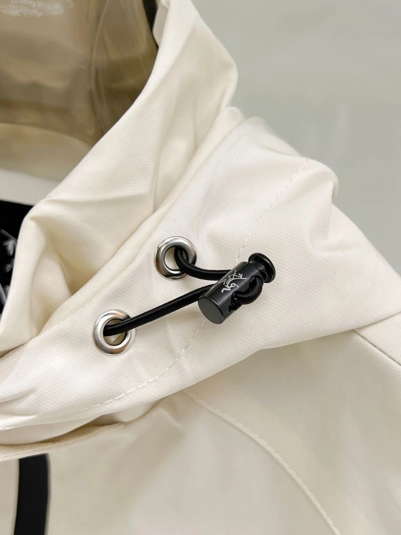 Arcteryx Outwear Durable 159856
