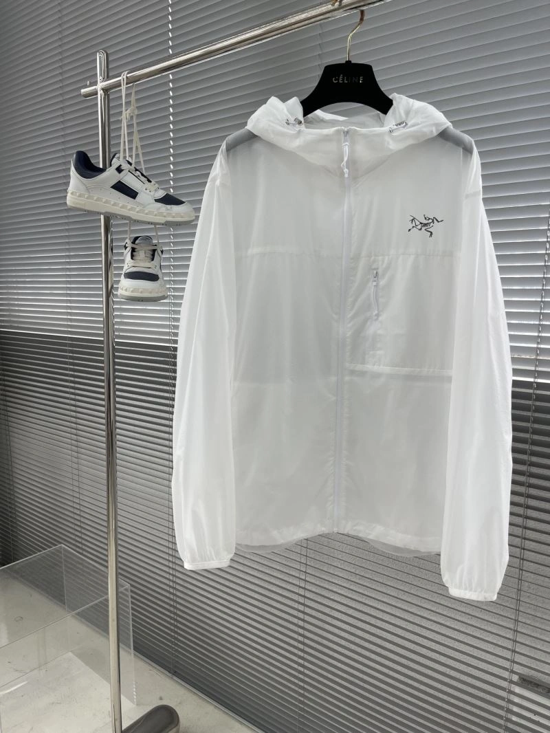 Arcteryx Outwear ModernLook 158839