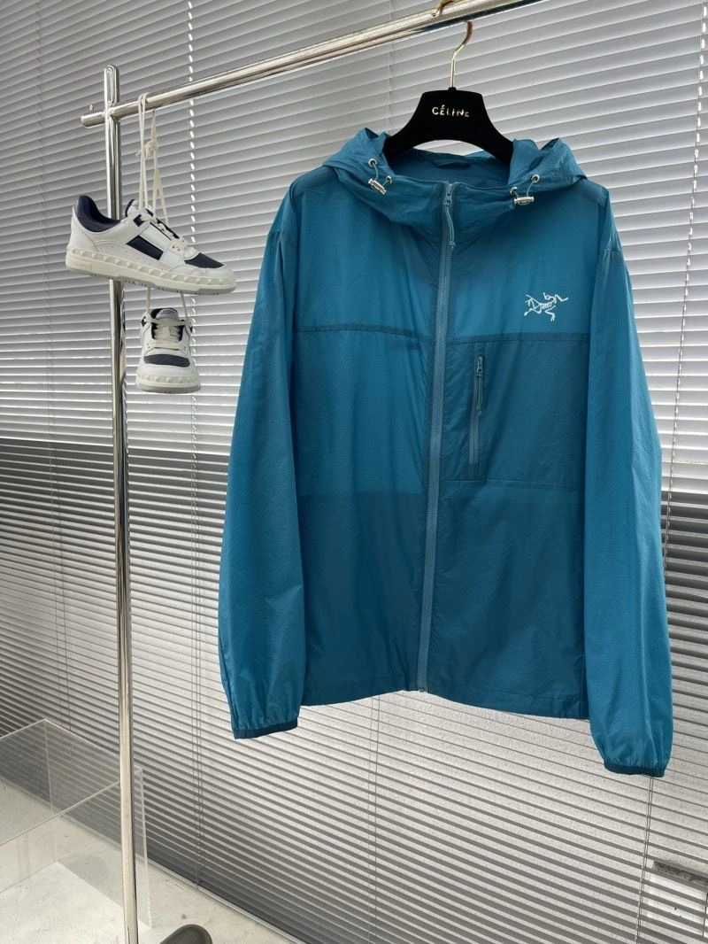 Versatile Arcteryx Outwear 158876