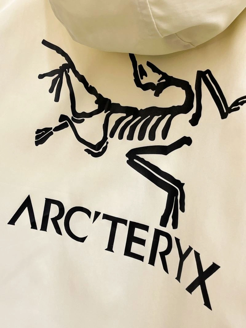 Arcteryx Outwear WrinkleFree 158833