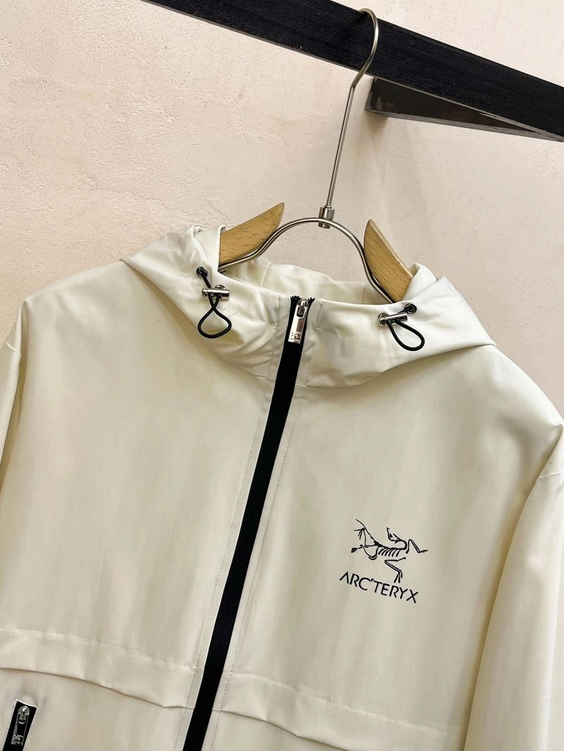 Arcteryx Outwear WrinkleFree 158833