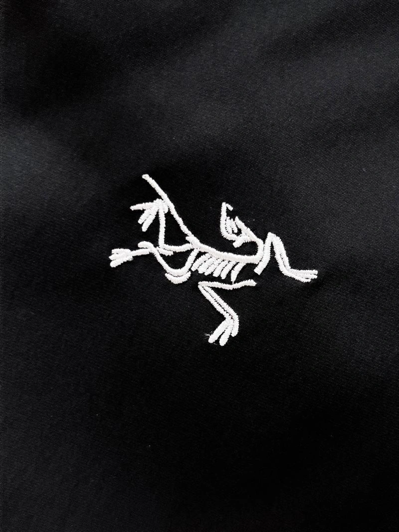 Arcteryx Outwear MoistureWicking 158866