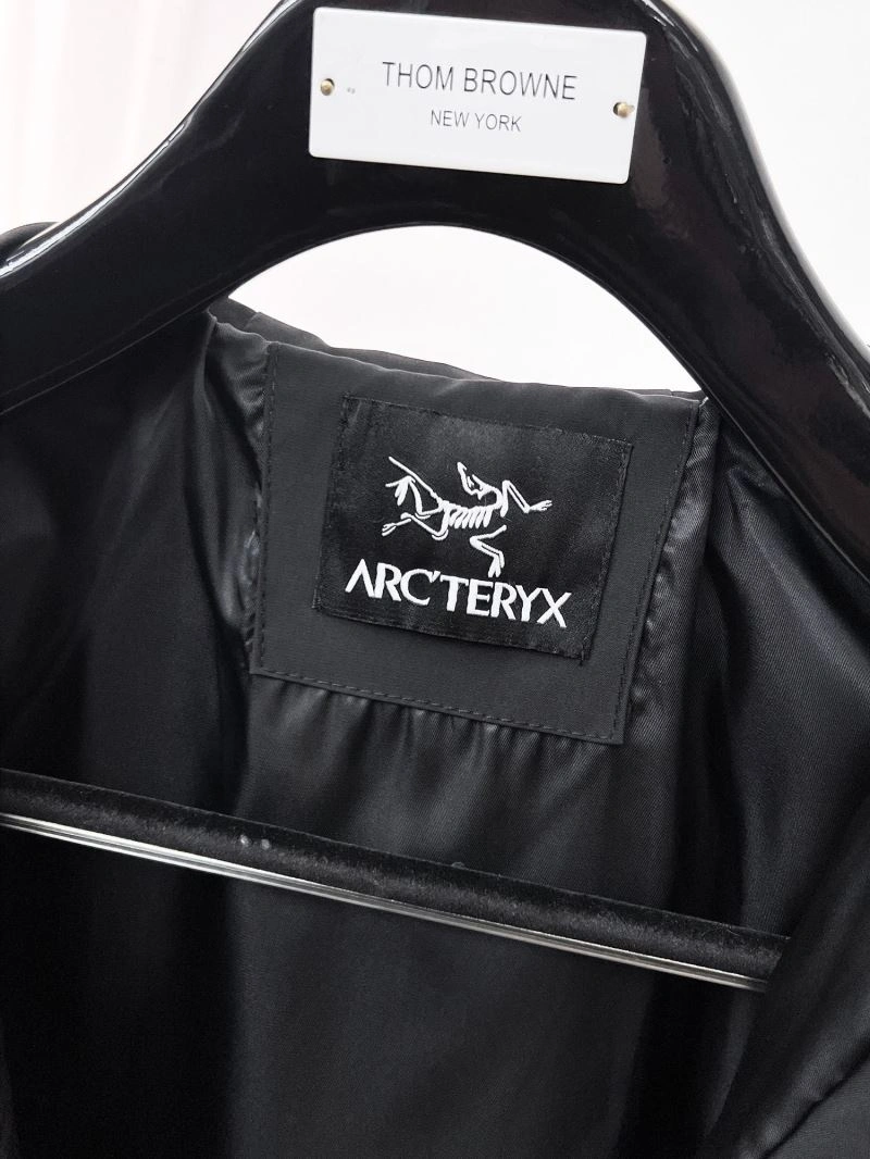 Arcteryx Outwear MoistureWicking 158866