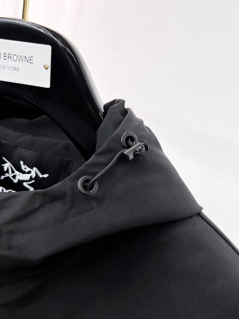 Arcteryx Outwear MoistureWicking 158866