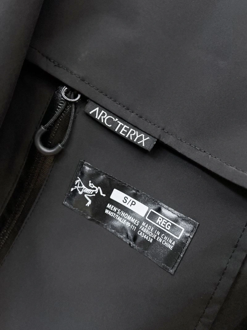 Arcteryx Outwear Stretchable 158830