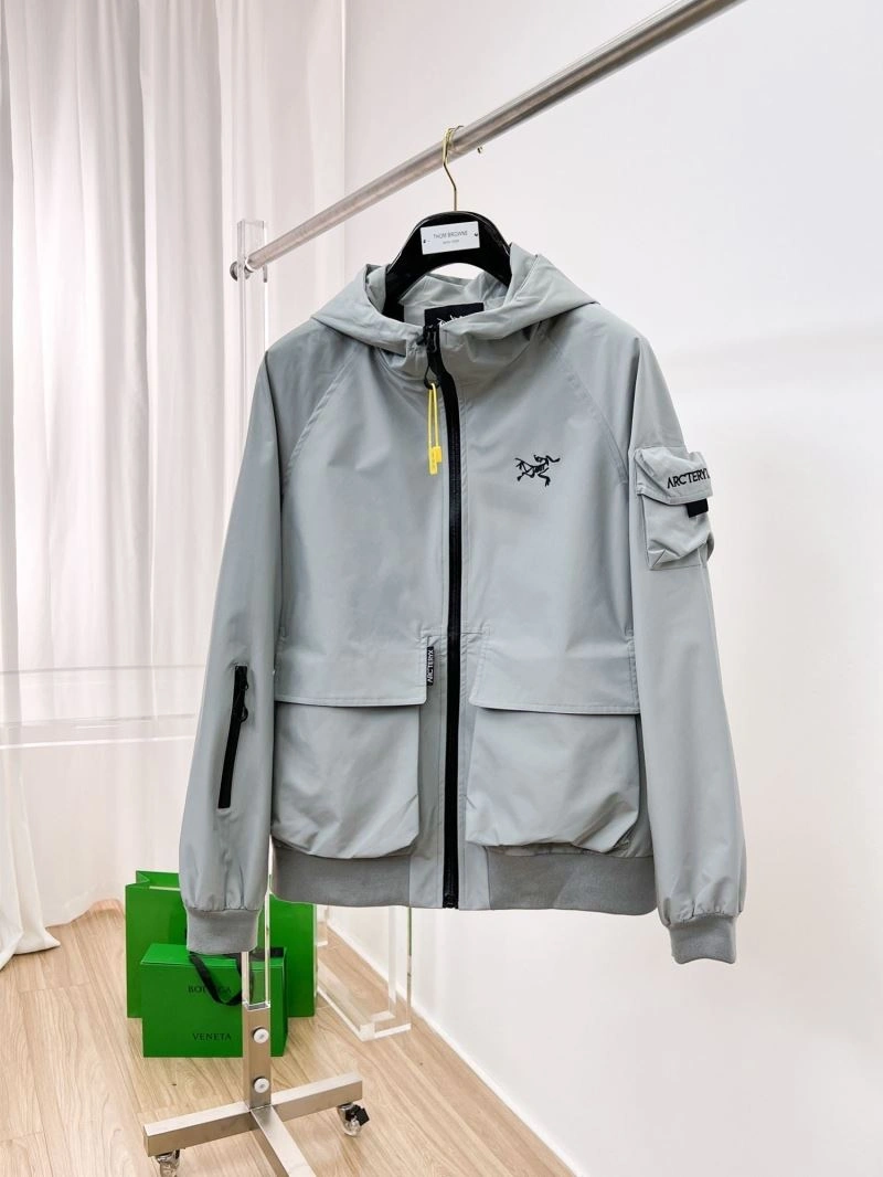 Arcteryx Outwear Bold 158825