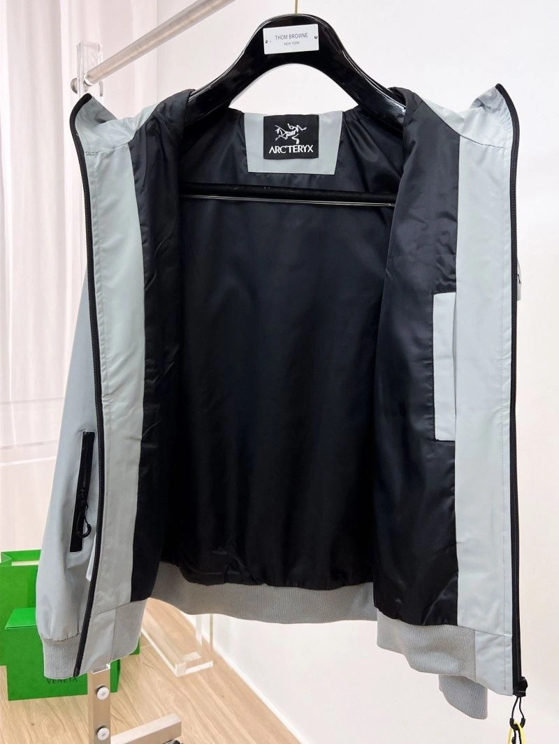 Arcteryx Outwear Bold 158825