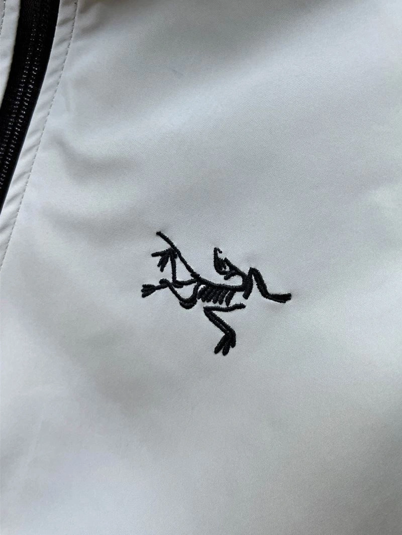 Arcteryx Outwear Bold 158825