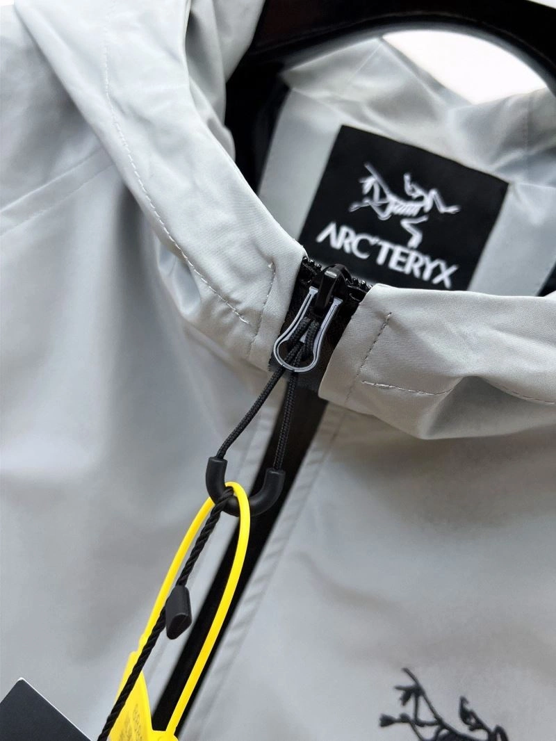 Arcteryx Outwear Bold 158825