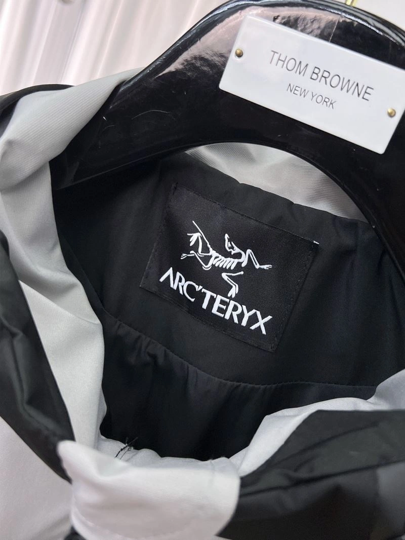 Snug Arcteryx Outwear 158823