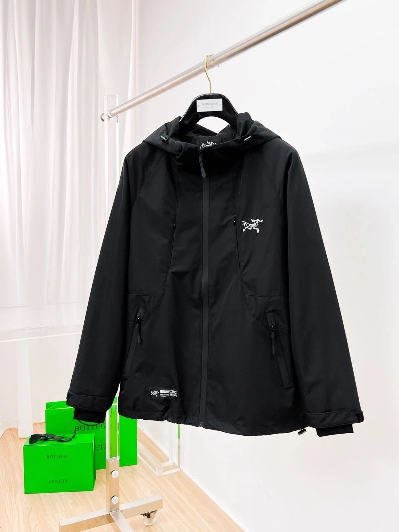 ModernLook Arcteryx Outwear 158819