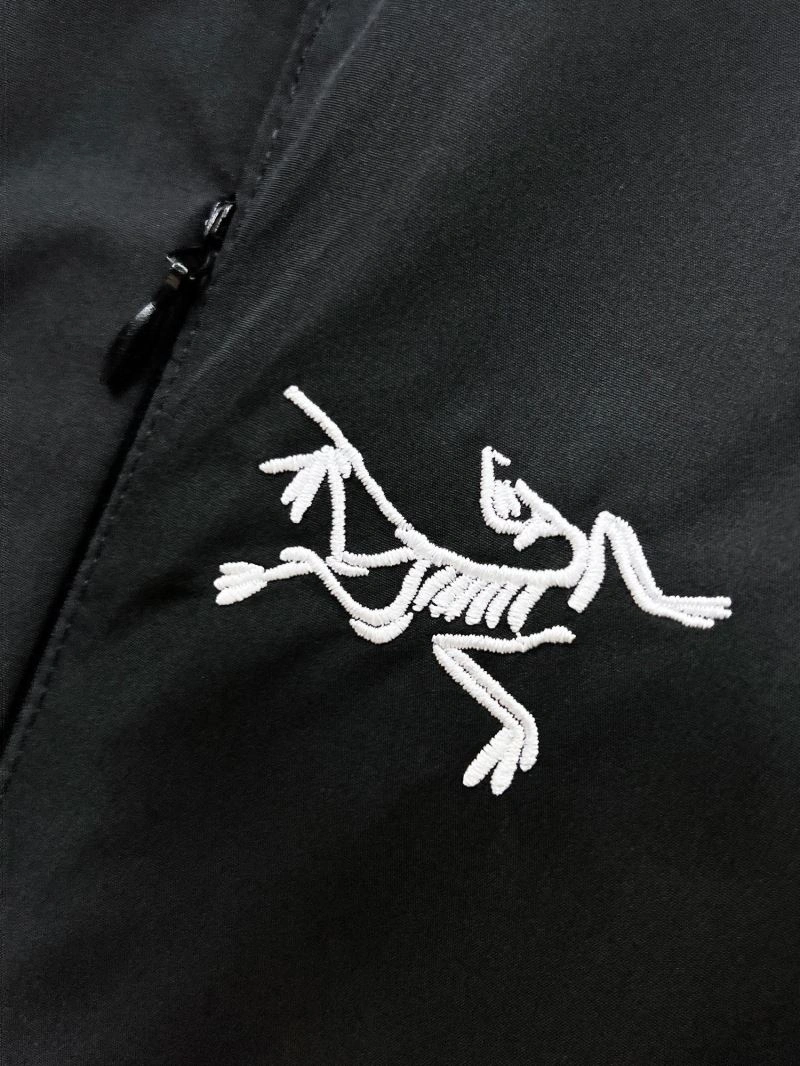ModernLook Arcteryx Outwear 158819
