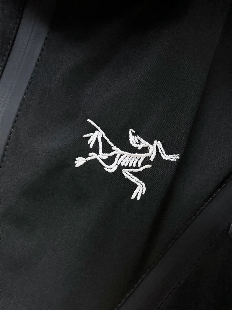 Arcteryx Outwear TravelReady 158818