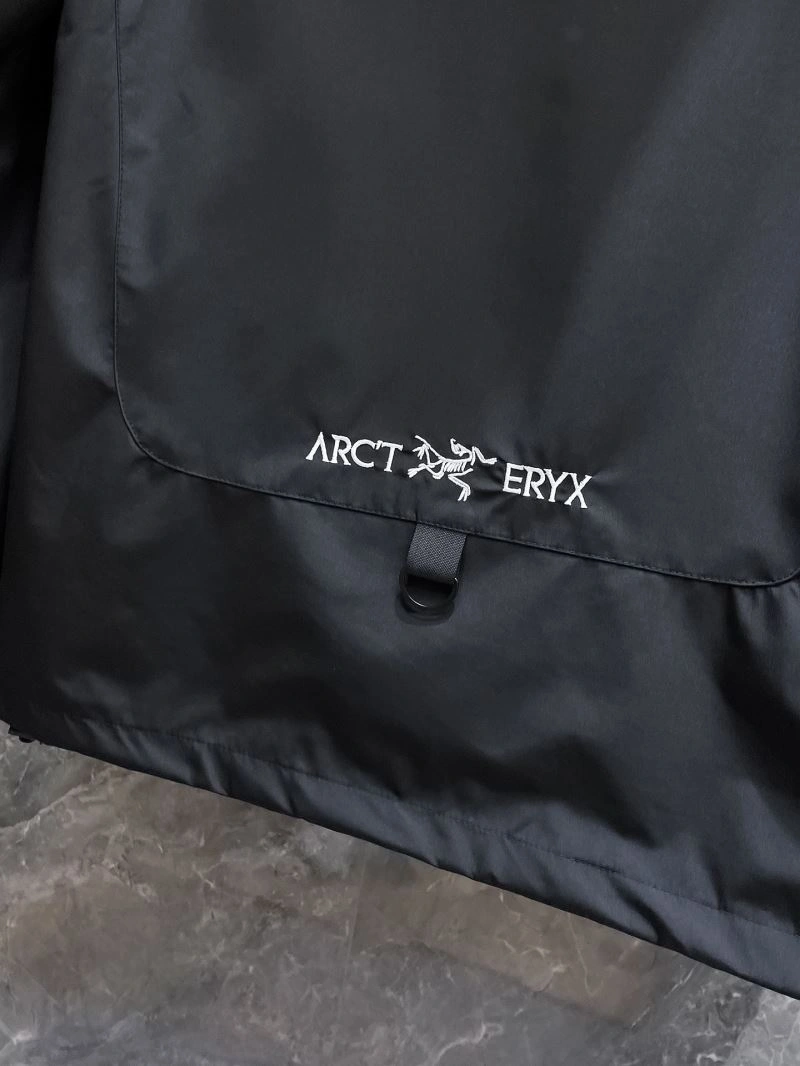 Versatile Arcteryx Outwear 158853