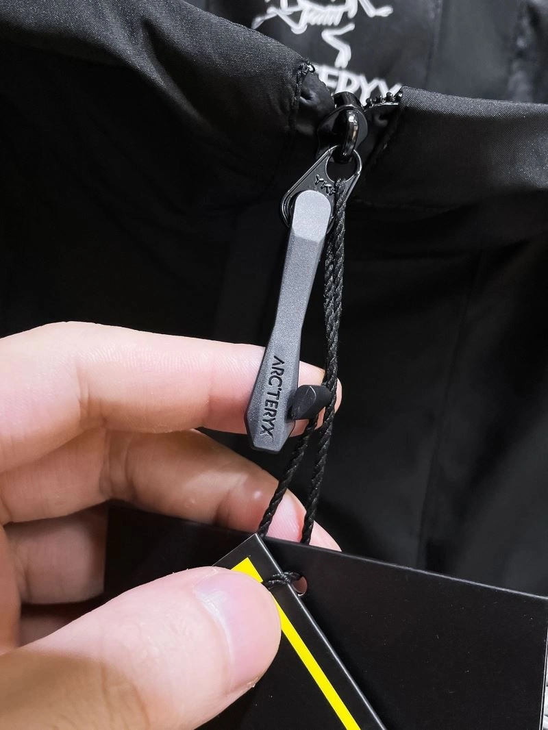Versatile Arcteryx Outwear 158853
