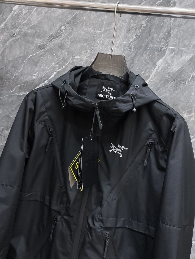 Vibrant Arcteryx Outwear 158811