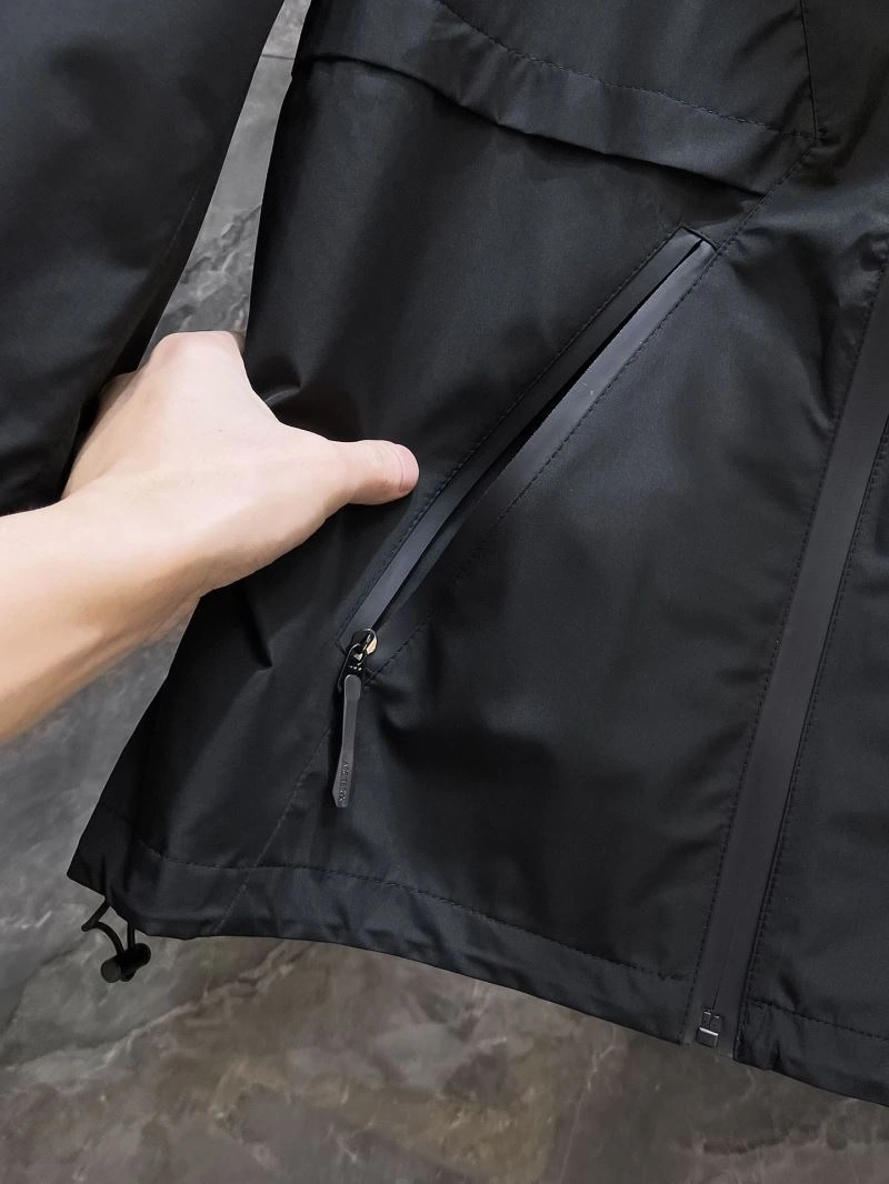 Vibrant Arcteryx Outwear 158811