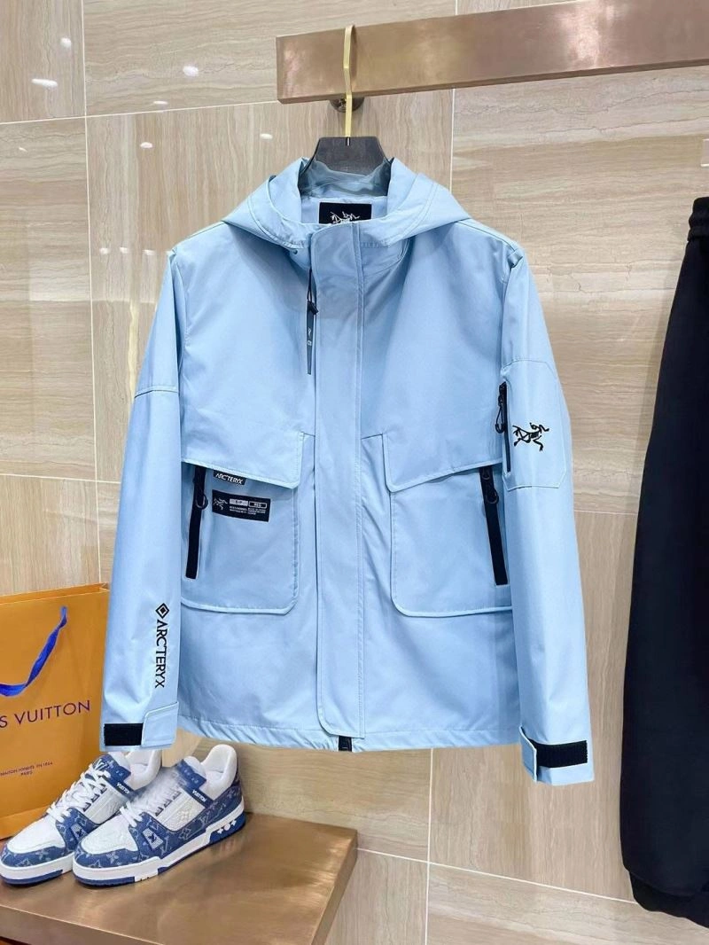 WrinkleFree Arcteryx Outwear 158808