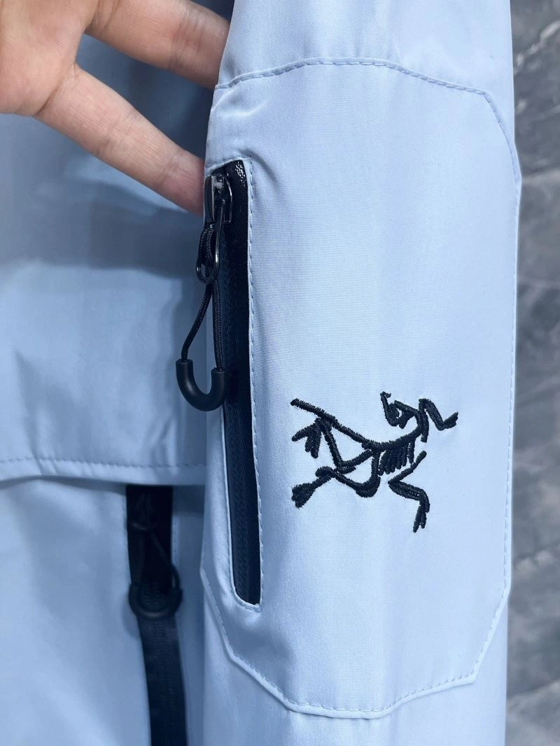 WrinkleFree Arcteryx Outwear 158808