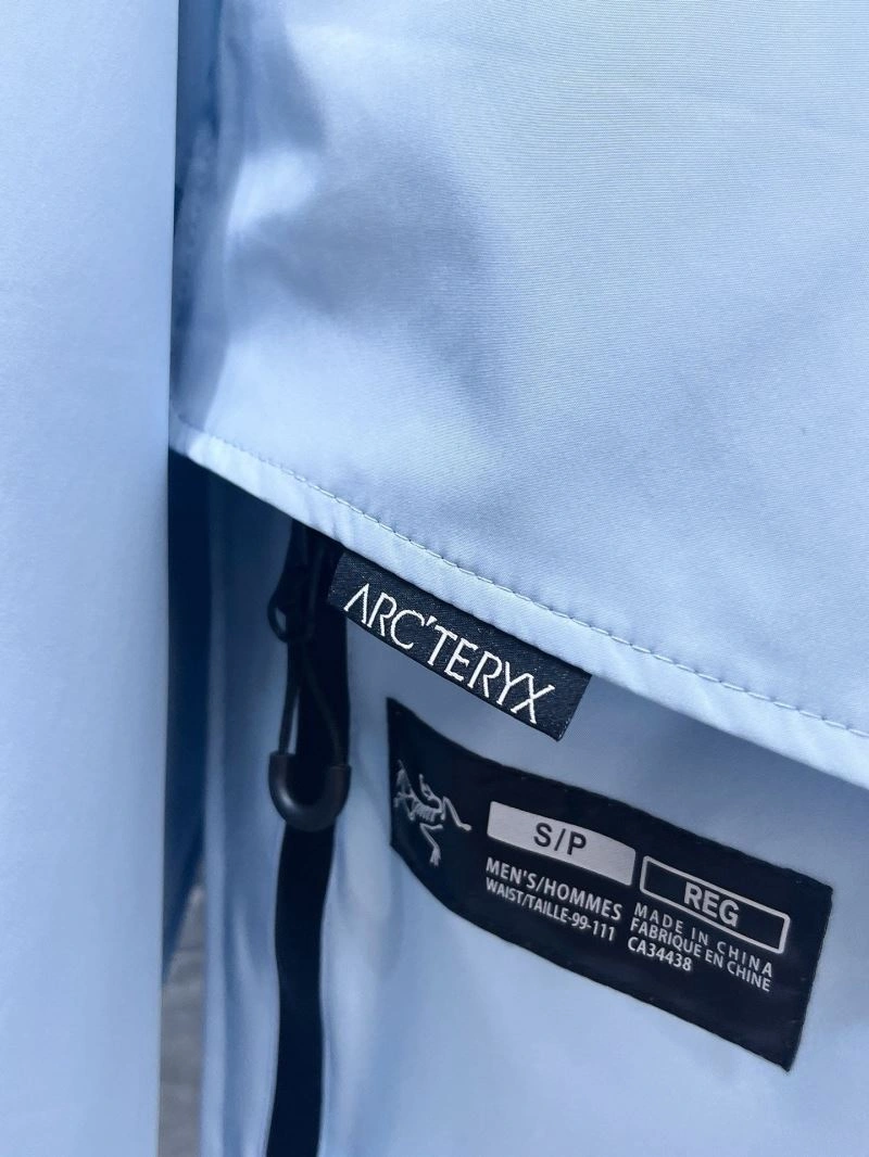 WrinkleFree Arcteryx Outwear 158808