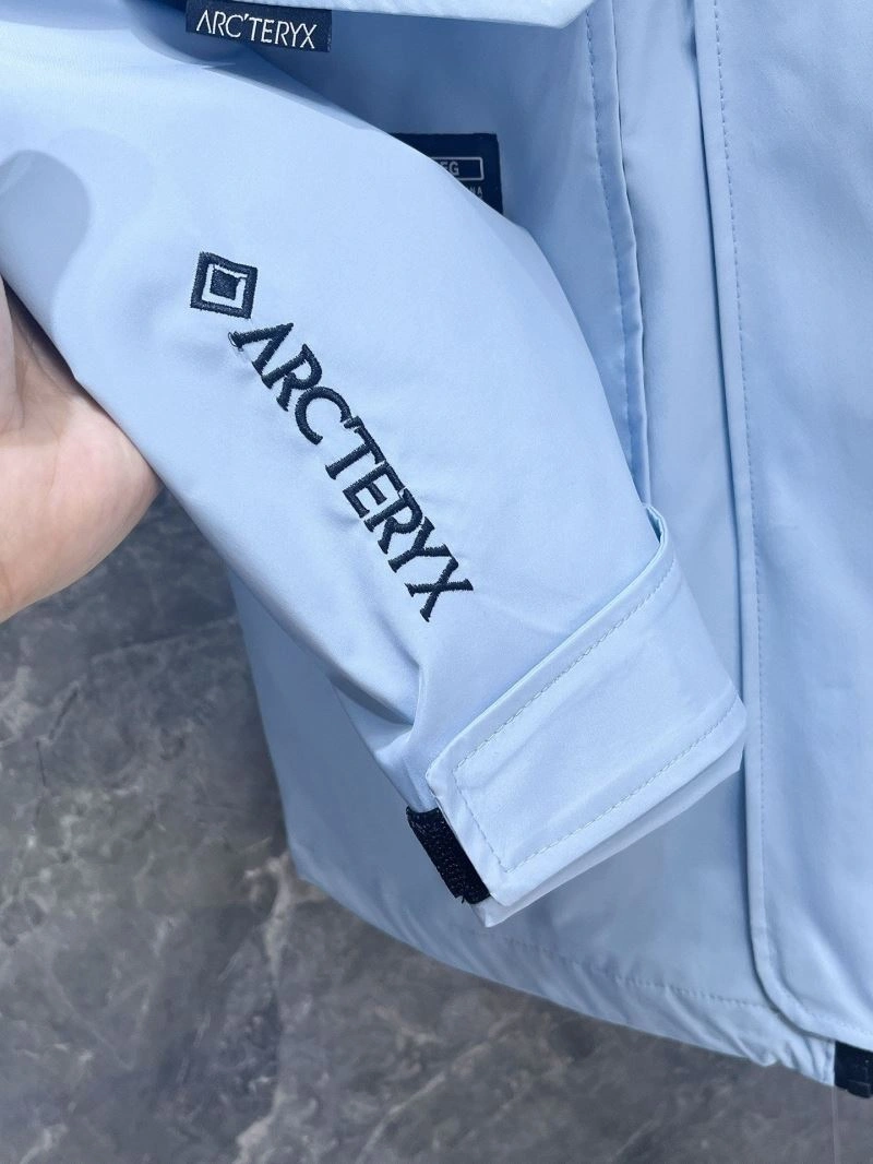 WrinkleFree Arcteryx Outwear 158808