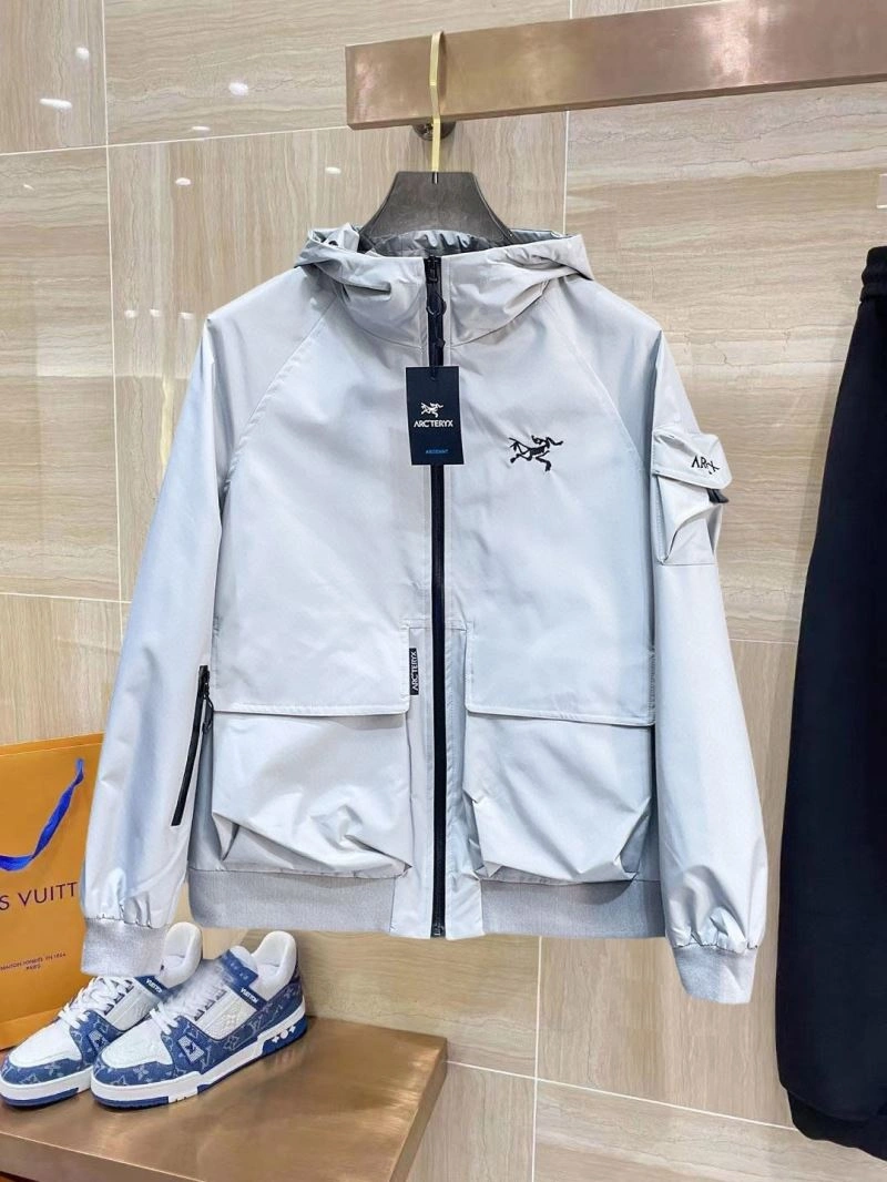 ZipUp Arcteryx Outwear 158847
