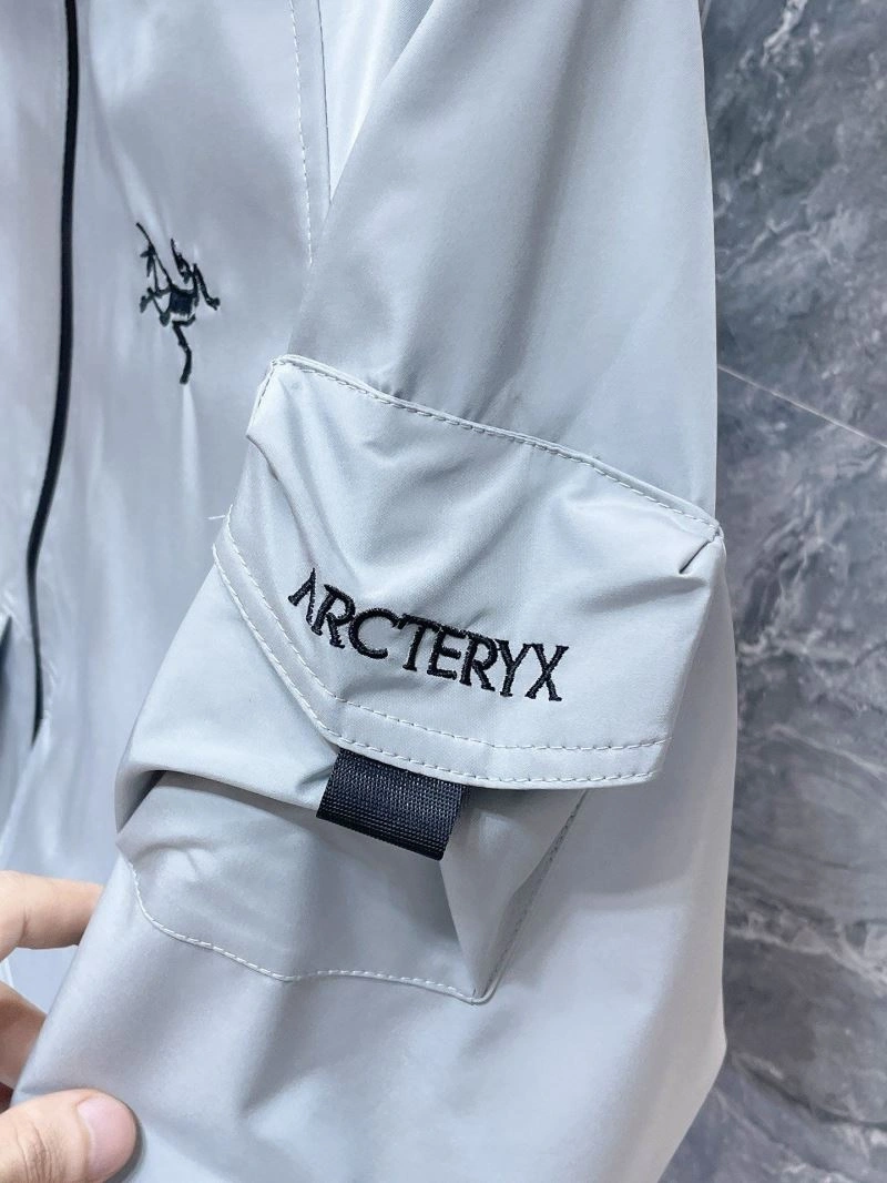 ZipUp Arcteryx Outwear 158847