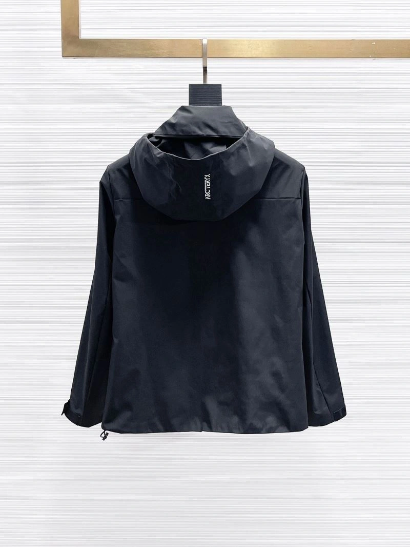 Arcteryx Outwear Breathable 158797
