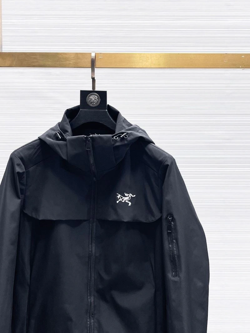 Arcteryx Outwear Breathable 158797