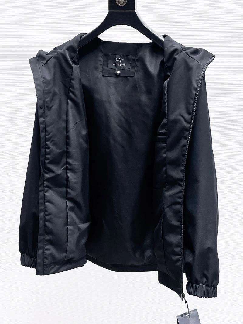 Seasonal Arcteryx Outwear 158795