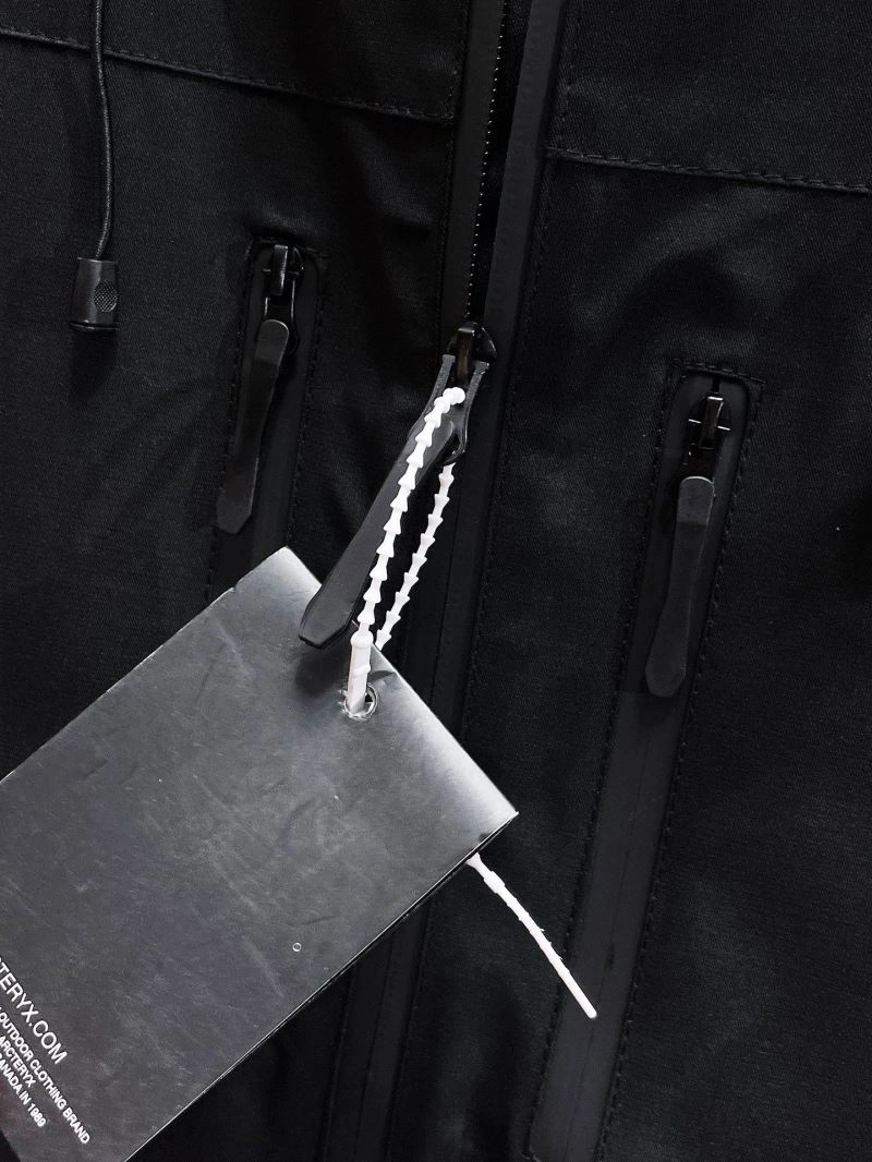 Seasonal Arcteryx Outwear 158795