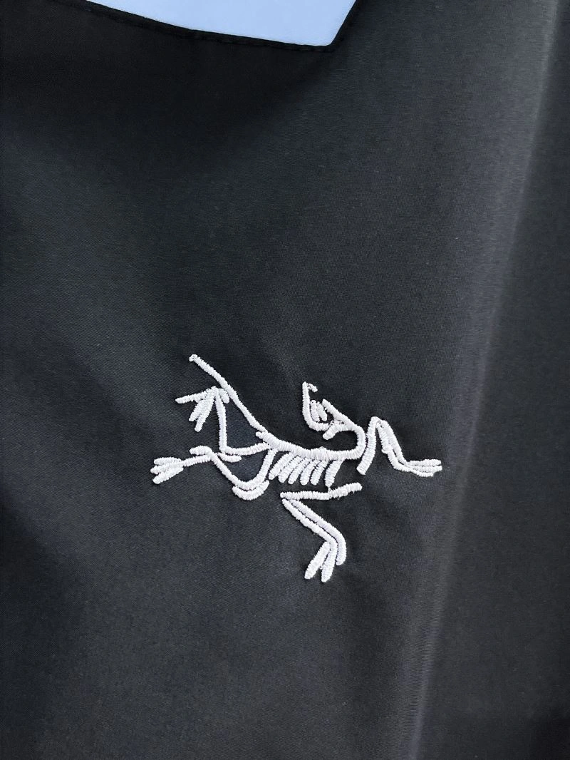 Arcteryx Outwear Lightweight 158835