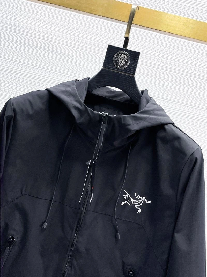 Arcteryx Outwear Premium 158849