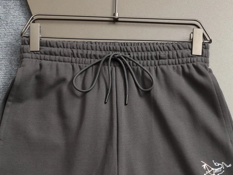 Efficient Arcteryx Short Pants 152395