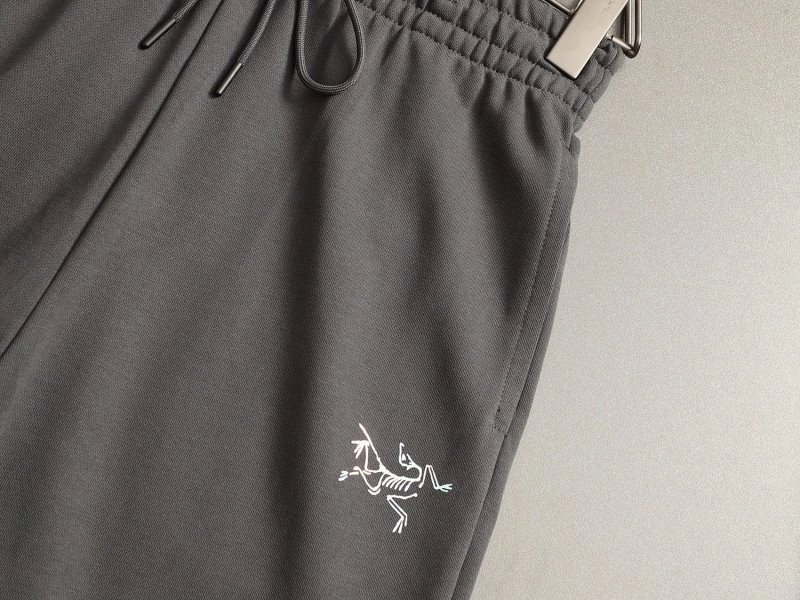 Efficient Arcteryx Short Pants 152395