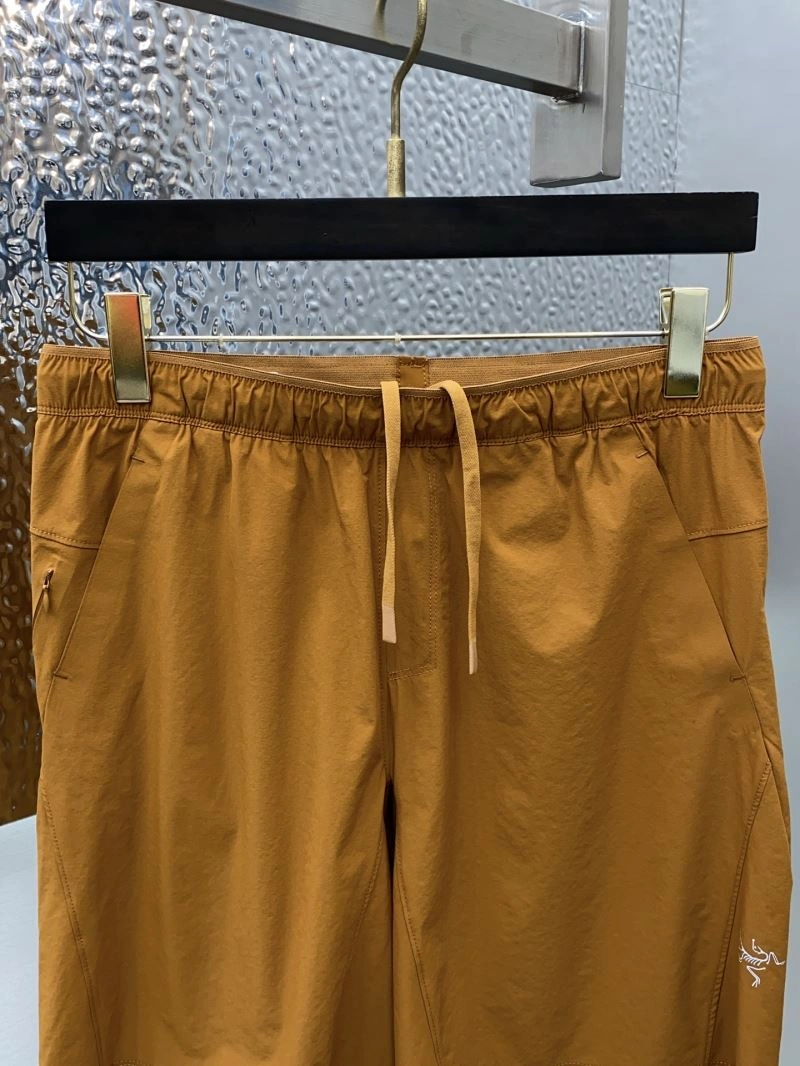 Sleek Arcteryx Short Pants 162061