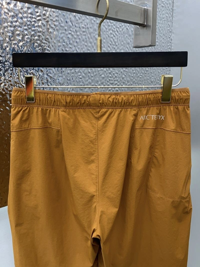 Sleek Arcteryx Short Pants 162061