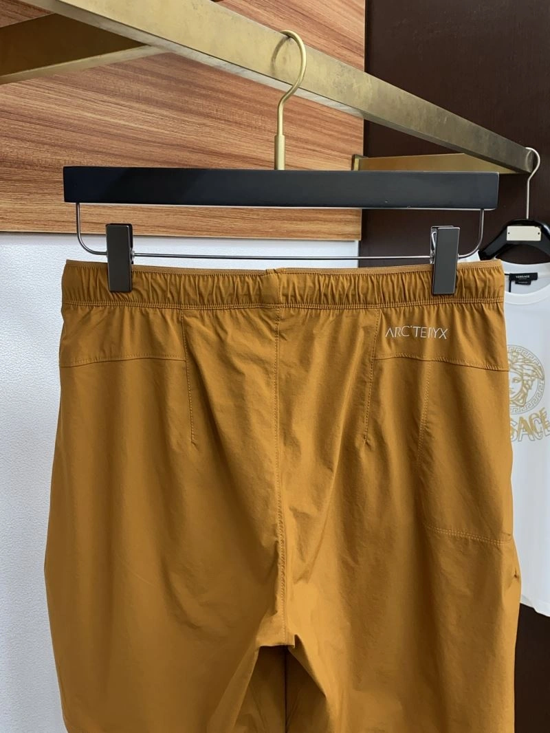 Functional Arcteryx Short Pants 161115
