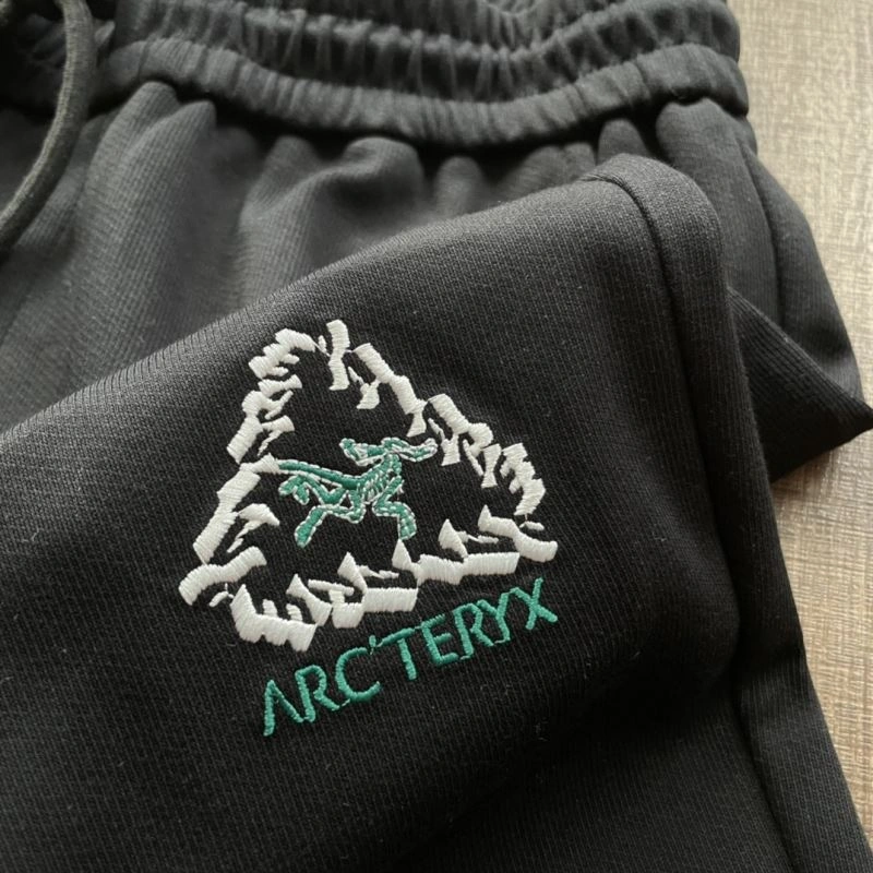 Tailored Arcteryx Short Pants 158765
