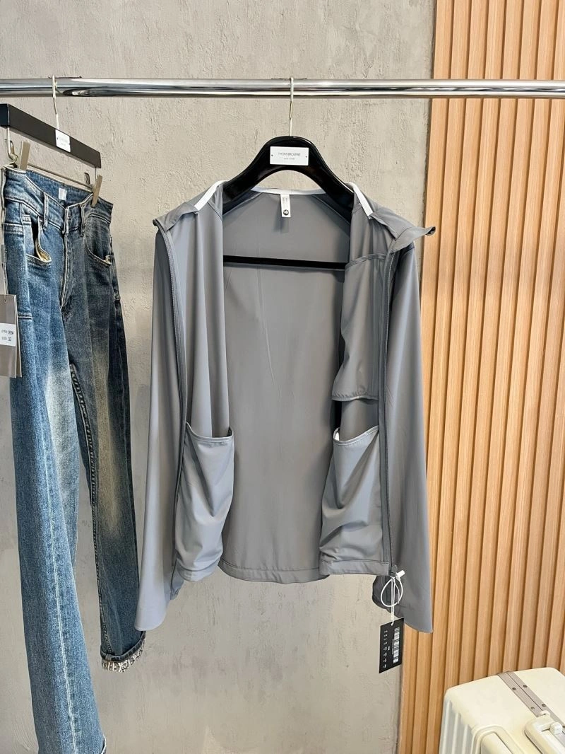 Lightweight Arcteryx Sunscreen Jacket 162052