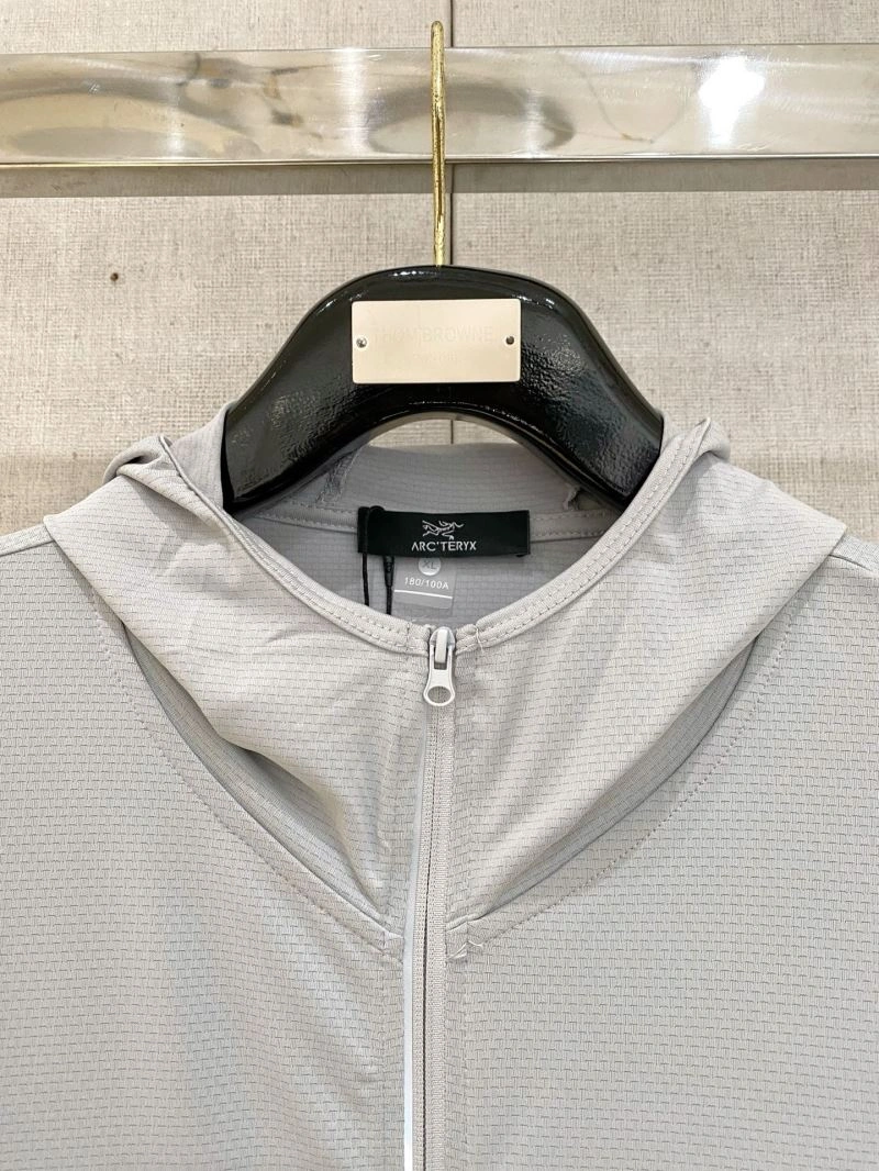 WaterResistant Arcteryx Sunscreen Jacket 162084