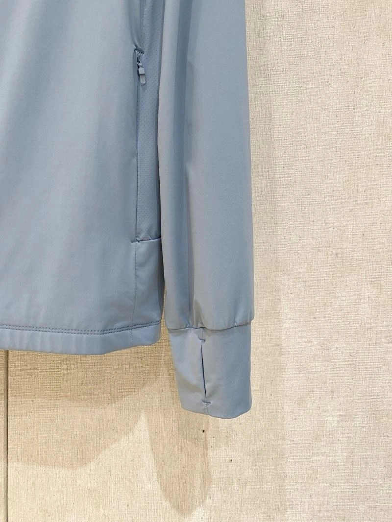 Bold Arcteryx Sunscreen Jacket 162050