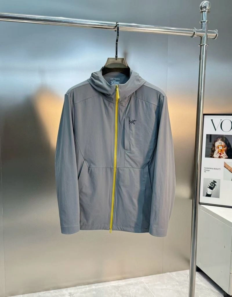 TechFriendly Arcteryx Sunscreen Jacket 162087