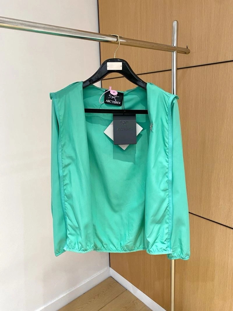 Bright Arcteryx Sunscreen Jacket 161138