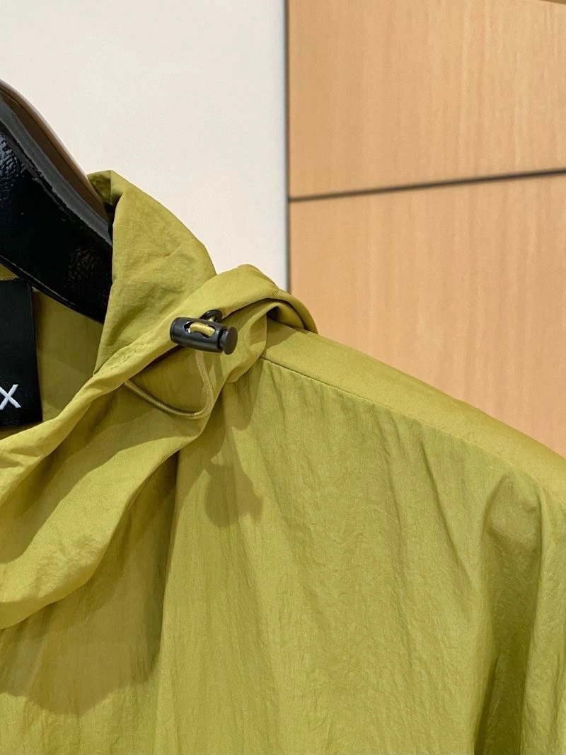 TechFriendly Arcteryx Sunscreen Jacket 161089